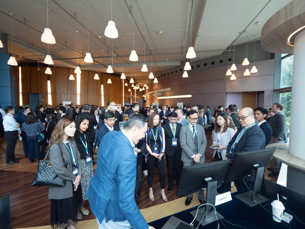 CFTime專訪｜四方精創解構 億元投資數碼港區塊鏈小鎮「AI不取代人類，只取代不願運用AI的員工」